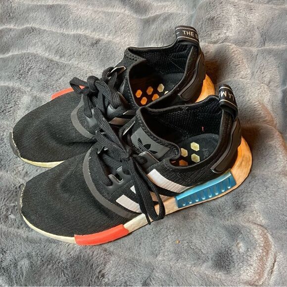 Adidas Originals Men’s NMD sneakers in black Size 7 Mens main image 6